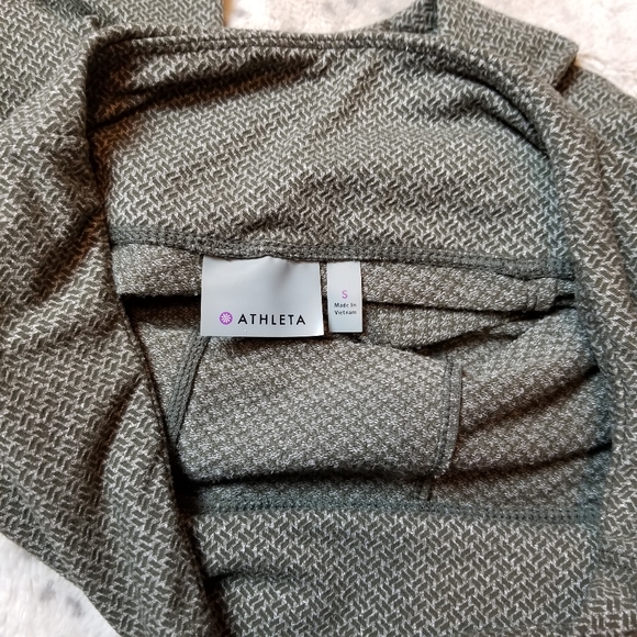 Athleta pocket full length leggings - Picture 6 of 6